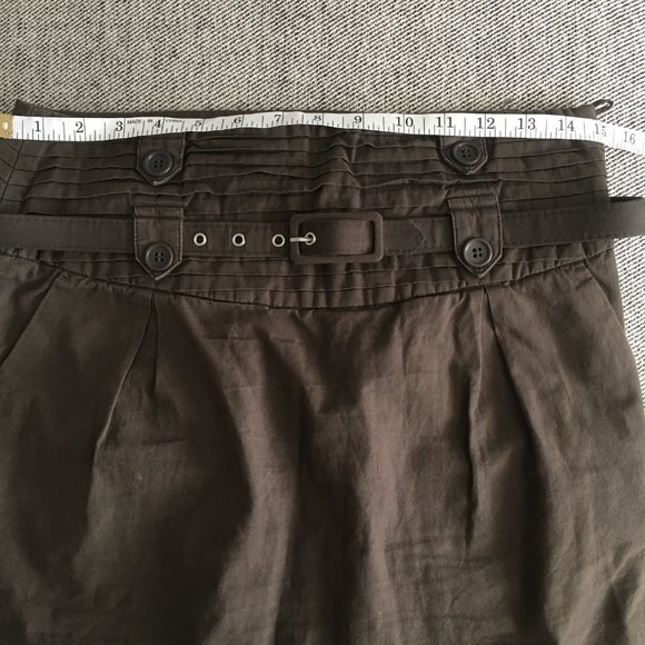 Limited Collection Contemporary Taupe Skirt, Size: 8 - Picture 7 of 9